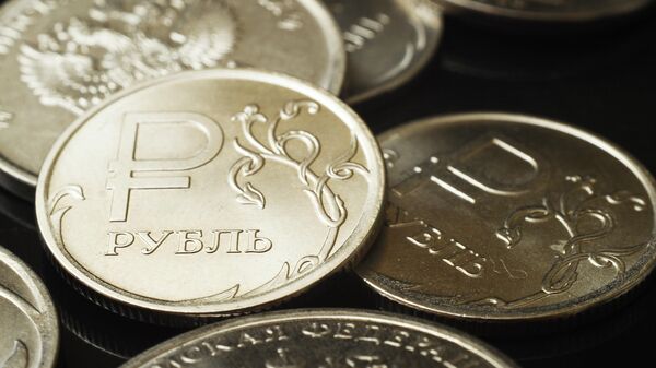Рубль достиг рекордных показателей во внешней торговле России