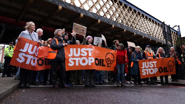Экоактивисты движения Just Stop Oil в Лондоне