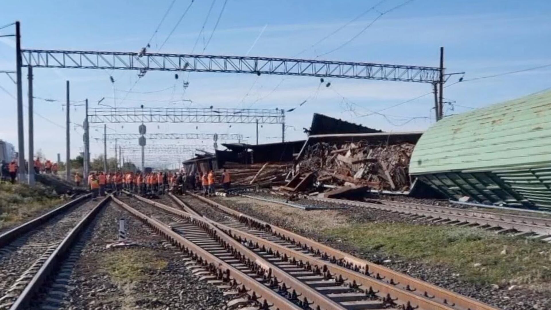 Вагоны грузового поезда сошли с рельсов в Волгоградской области  - РИА Новости, 1920, 14.05.2024