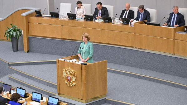 Кандидат на должность министра сельского хозяйства РФ Оксана Лут выступает на пленарном заседании Госдумы РФ