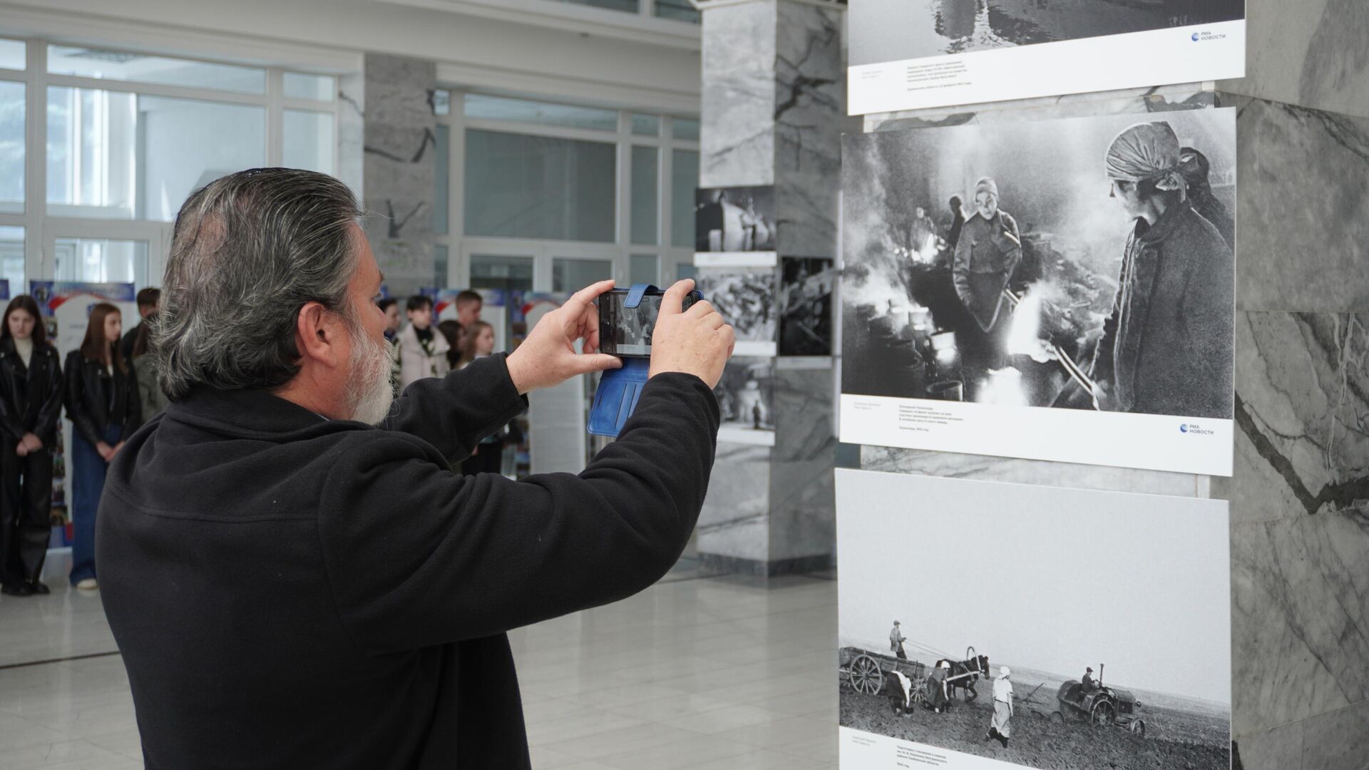 Фотовыставка проекта Освобождение. Путь к Победе. Тыл в Луганске - РИА Новости, 1920, 14.05.2024