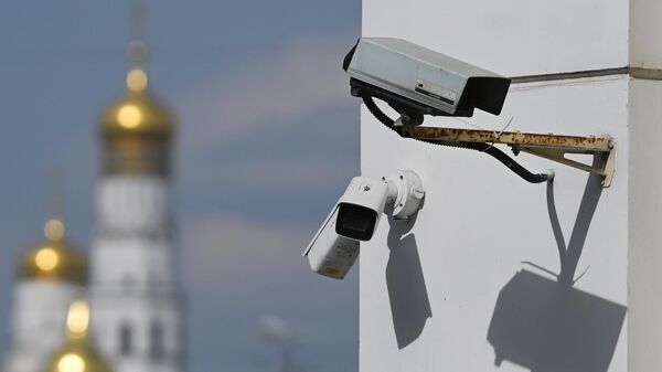 Камеры наблюдения на улице Москвы