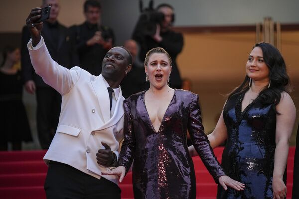 Американская актриса Грета Гервиг на красной дорожке Каннского кинофестиваля 