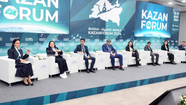 LIVE: Пленарная сессия Бизнес-диалог Россия — Катар на KazanForum 2024