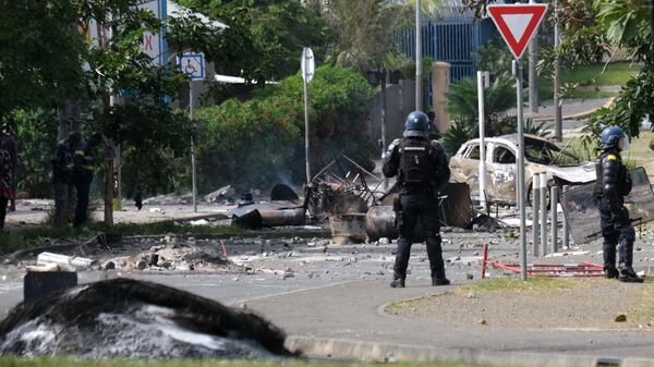 Французские жандармы в Нумеа, Новая Каледония