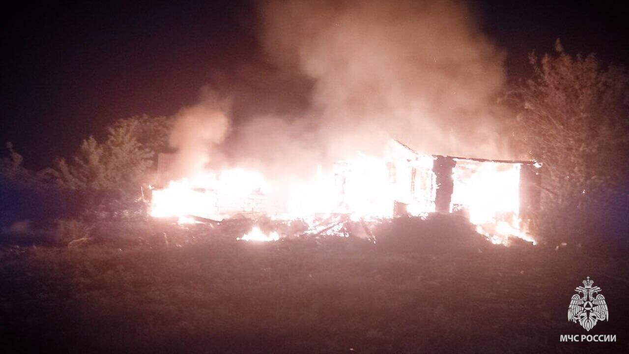 При обстреле Лисичанска со стороны ВСУ загорелся дом - РИА Новости,  16.05.2024