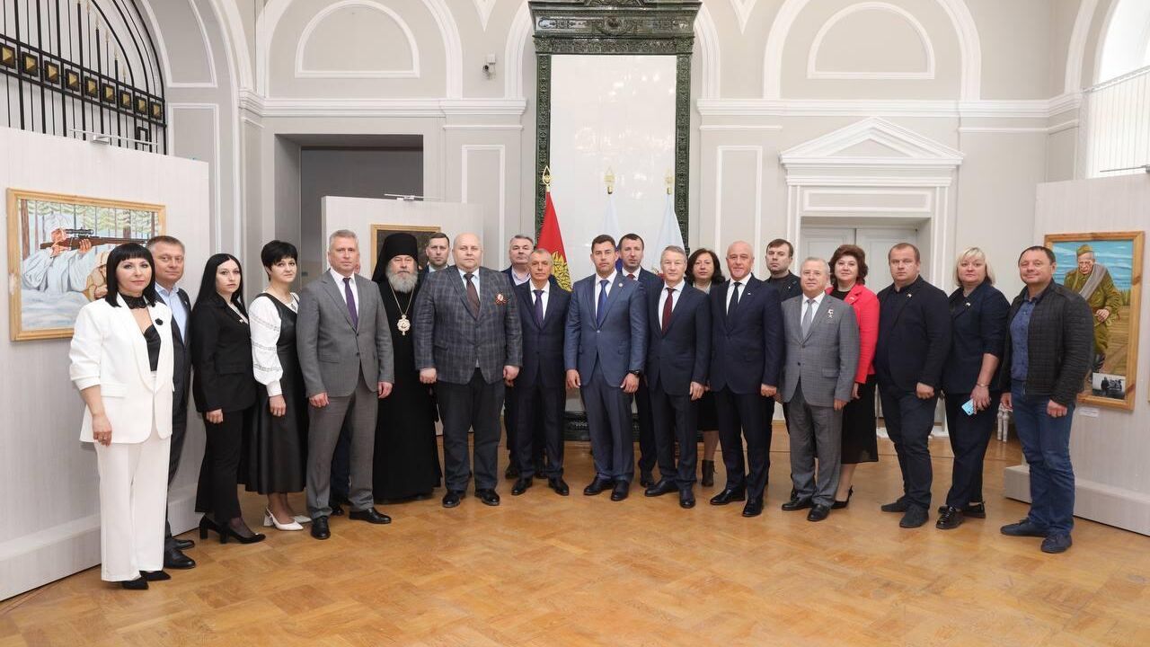 Парламенты Липецкой, Рязанской областей и Крыма будут сотрудничать - РИА Новости, 1920, 16.05.2024