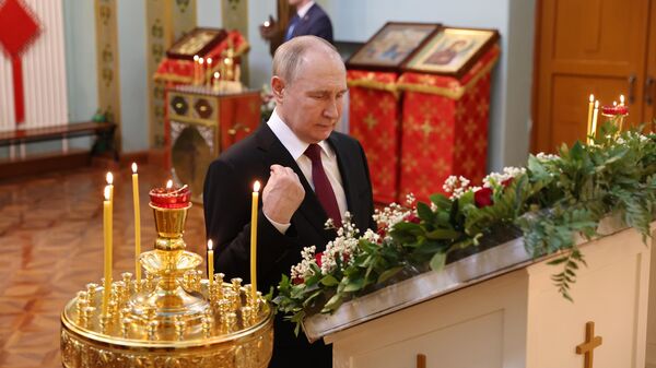 Президент России Владимир Путин посещает храм Покрова Пресвятой Богородицы в Харбине