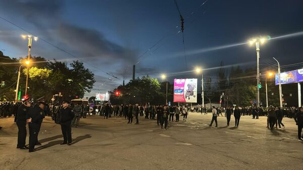 Акция протеста в Бишкеке после драки местных жителей с иностранцами