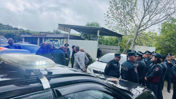 Полиция Армении перекрыла въезд в приграничное с Азербайджаном село Киранц. 19 мая 2024
