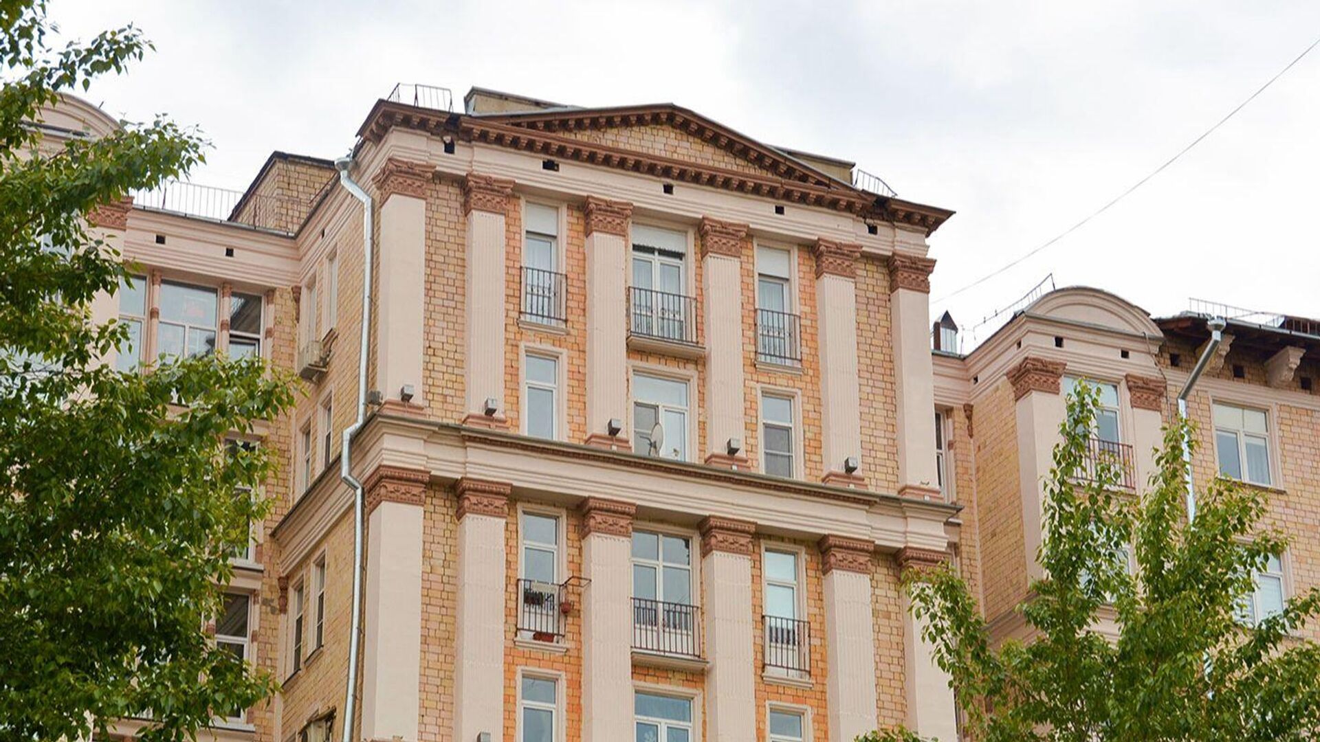 Более 50 домов восстановили в Москве за время программы по капремонту - РИА Новости, 1920, 20.05.2024