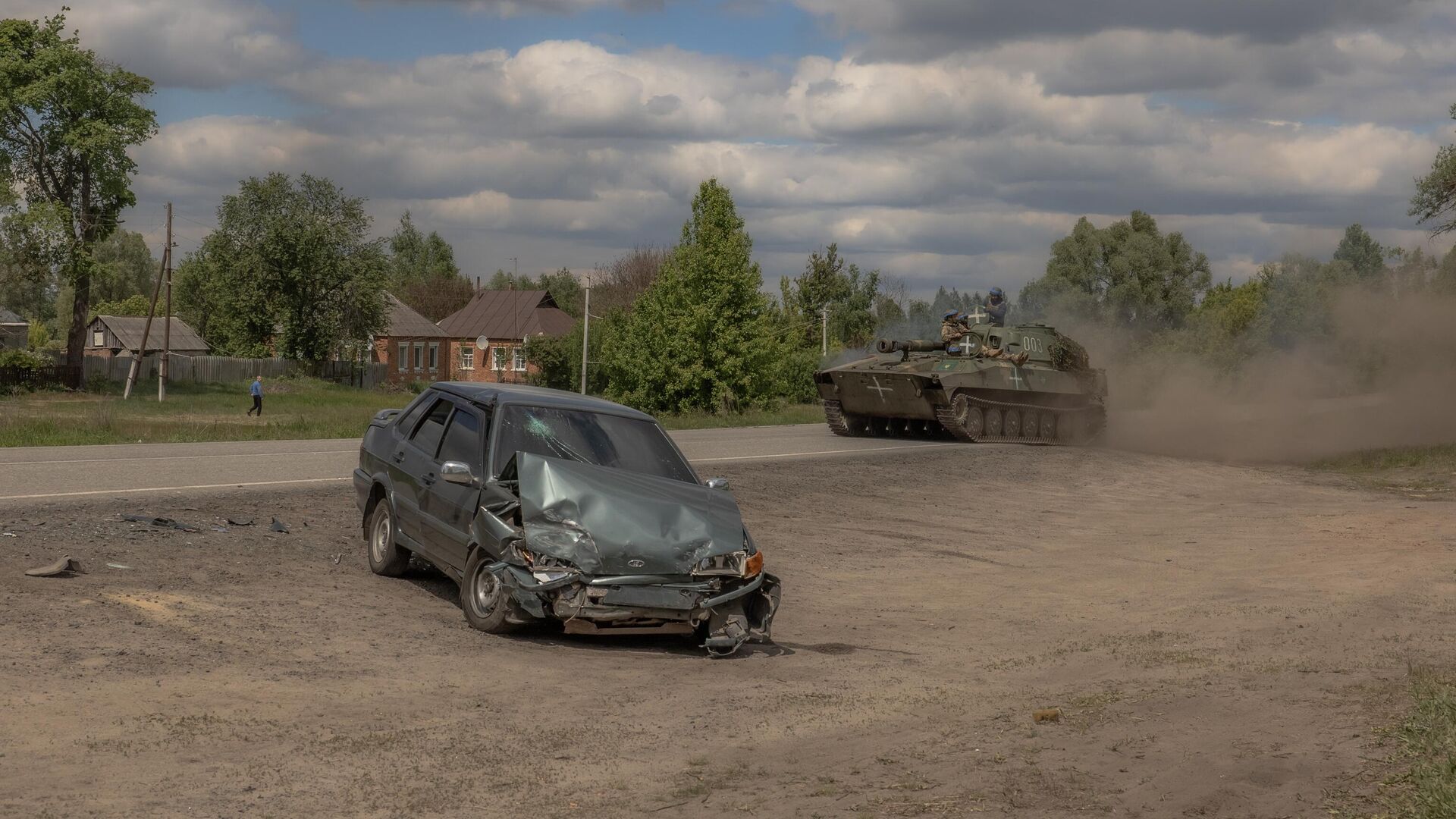 Украинская самоходная гаубица в Волчанском районе Харьковской области - РИА Новости, 1920, 22.05.2024