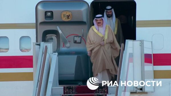 Король Бахрейна прибыл в Россию 
