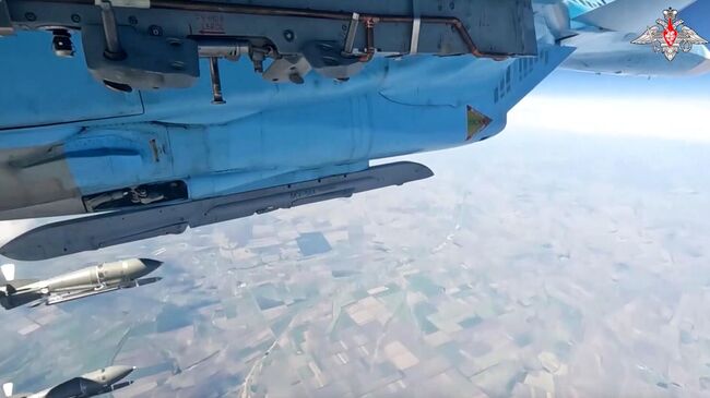Боевая работа экипажей Су-34 в зоне СВО. Архивное фото