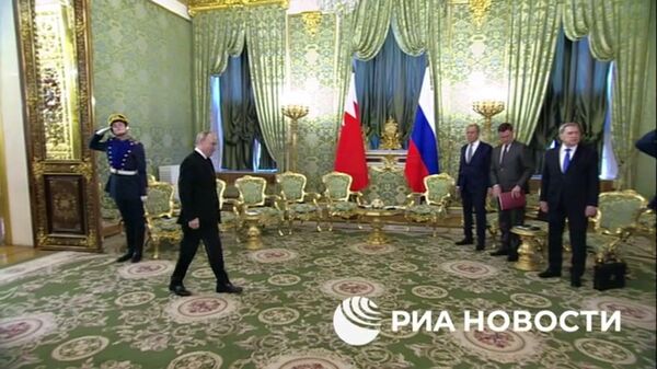 Путин в Кремле начал переговоры с королем Бахрейна