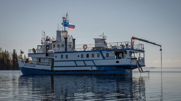 Научно-исследовательское судно Анастасия подготовлено для подъёма находки со дня Ладожского озера