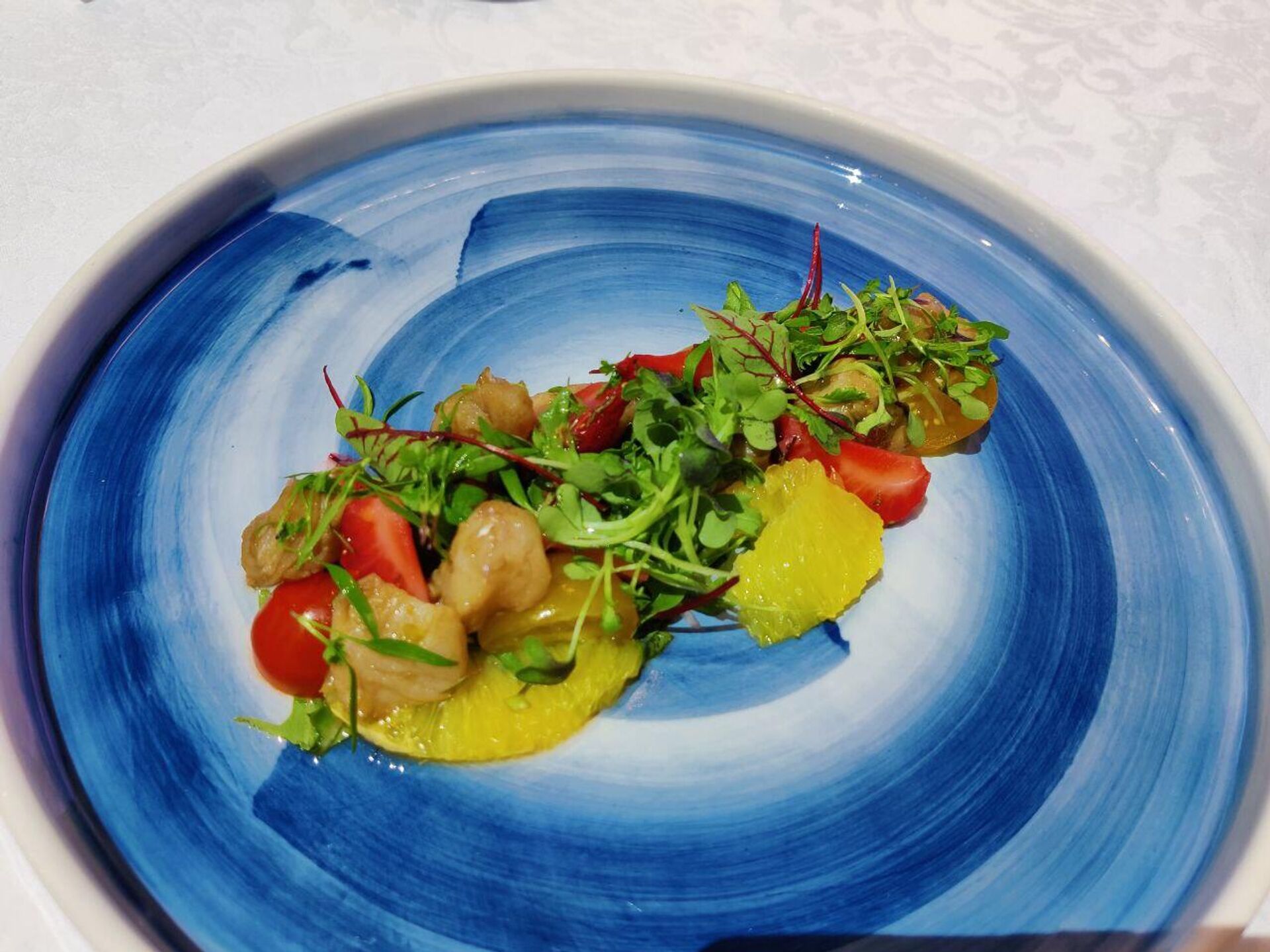 Шеф-повар волгоградского ресторана Персонажи Анна Заварзина предложила в меню сугудай по-Волгоградски Шеф-повар волгоградского ресторана Персонажи Анна Заварзина предложила в меню сугудай по-Волгоградски