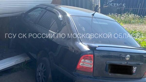 Место происшествия, где мужчина переехал девушку на машине у кафе на Минском шоссе