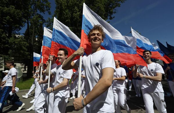 Выставка Россия. Спортивное шествие, посвященное 105-летию первого парада на Красной площади