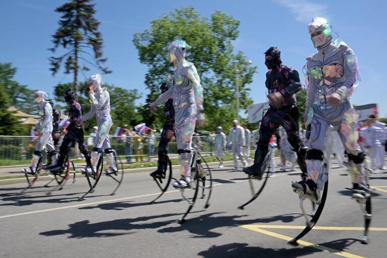 Выставка Россия. Спортивное шествие, посвященное 105-летию первого парада на Красной площади