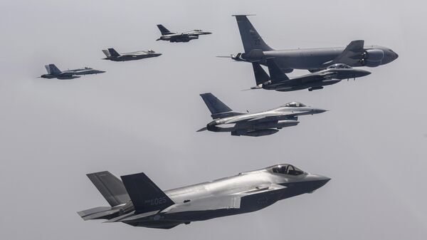 Истребители F-15K, KF-16 и F-35A ВВС Южной Кореи