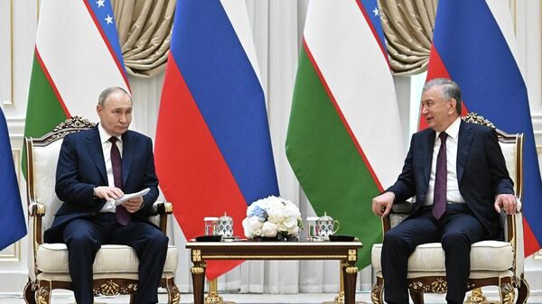 LIVE: Совместная пресс-конференция Путина и президента Узбекистана Мирзиеева