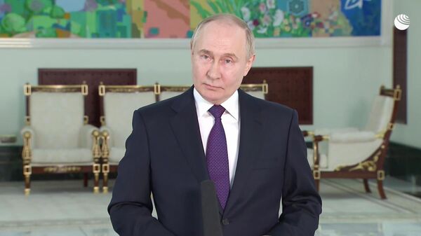 Пресс-конференция Владимира Путина по итогам визита в Узбекистан