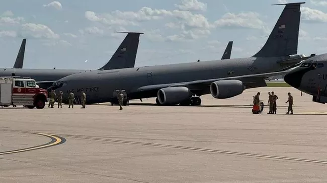 Самолет-дозаправщик KC-135 Stratotanker на базе Мак-Коннелл в Канзасе