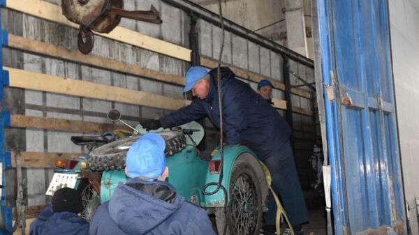Автомобили, мотоцикл, запчасти и генераторы для участников СВО из Алтайского края