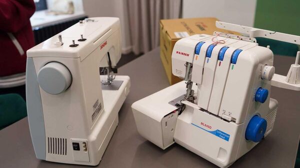 Новое оборудование подарили волонтерам для пошива одежды раненым на СВО