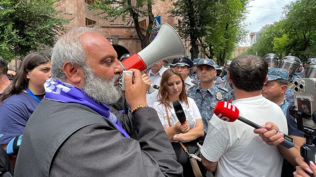 Баграт Галстанян