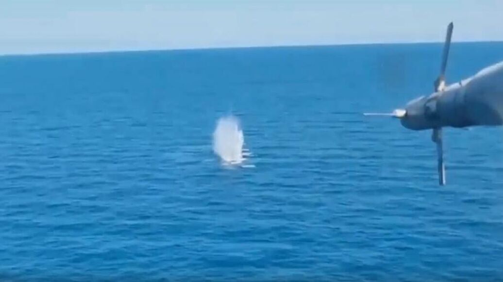 Российские военные уничтожили безэкипажный катер в Черном море