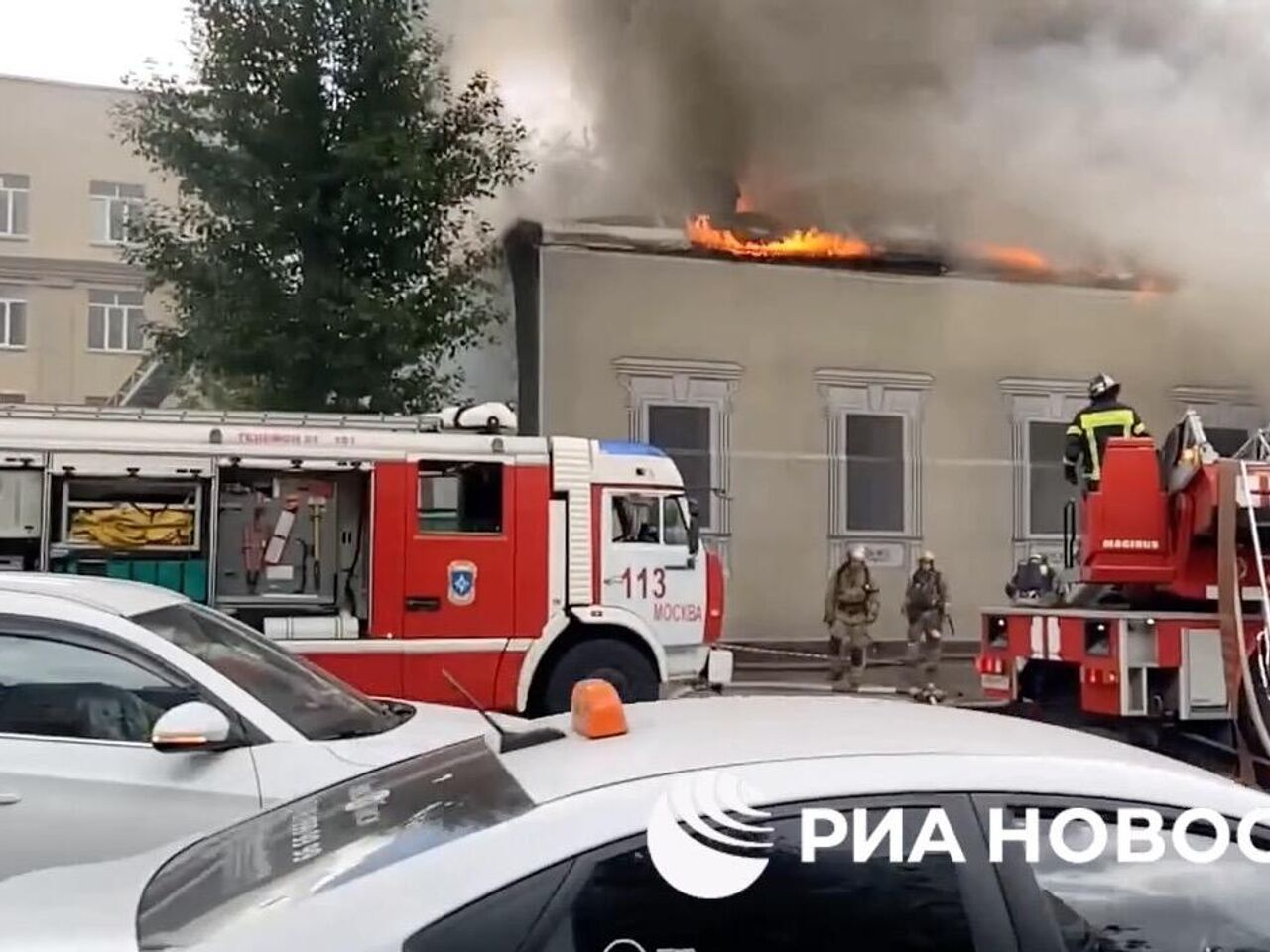 В Москве потушили открытый огонь в реконструируемом здании - РИА Новости,  31.05.2024