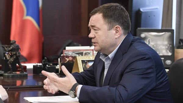 Председатель ПСБ Пётр Фрадков во время встречи с губернатором Севастополя Михаилом Развожаевым 