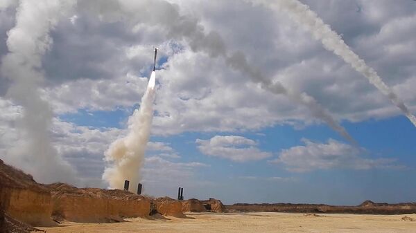 Нанесение удара с берегового ракетного комплекса Бастион по инфраструктуре украинской армии (скриншот видео)