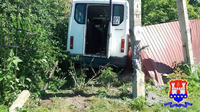 На месте ДТП с участием микроавтобуса в Калининграде