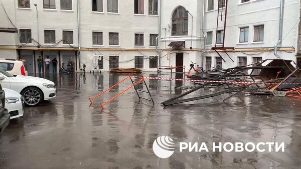 Упавший лифт во время ремонта дома в центре Москвы