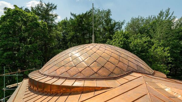 Купол в оранжерее усадьбы Покровское-Стрешнево в Москве
