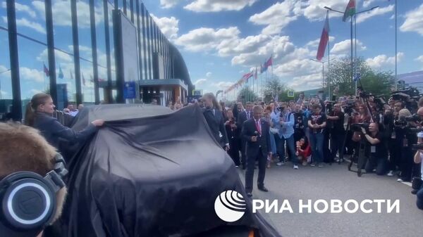 АвтоВАЗ представил новую модель — седан Lada Iskra