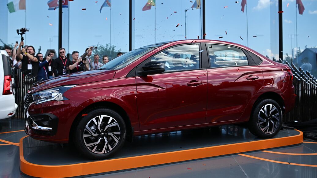 © РИА Новости / Сергей БобылевПерейти в медиабанк<br>Lada Iskra. Архивное фото