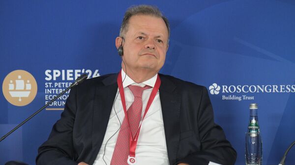 Чрезвычайный и полномочный Посол Федеративной Республики Бразилия в Российской Федерации Родриго де Лима Баэна Соарес на ПМЭФ-2024