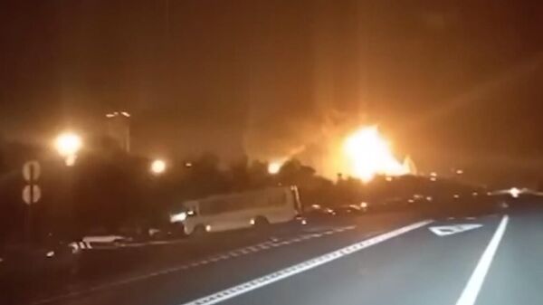 Пожар на Новошахтинском НПЗ в Ростовской области из-за атаки БПЛА со стороны ВСУ