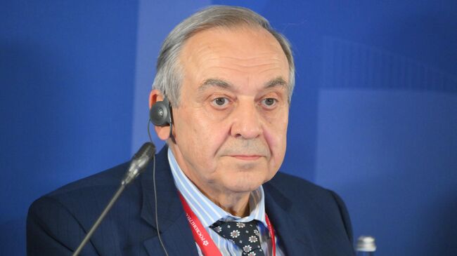 Постоянный представитель Республики Крым при президенте РФ Георгий Мурадов на ПМЭФ-2024