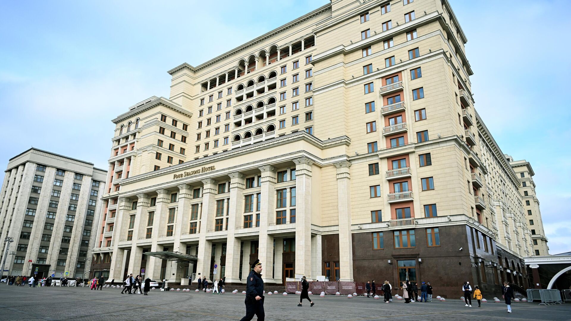 Отель Four Seasons Hotel Moscow на Манежной площади в Москве - РИА Новости, 1920, 06.06.2024