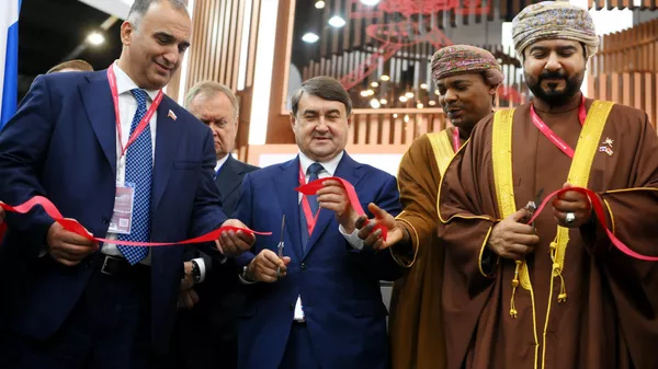 Советник президента Российской Федерации Игорь Левитин на Стенде Омана на ПМЭФ-2024 Советник президента Российской Федерации Игорь Левитин на Стенде Омана на ПМЭФ-2024