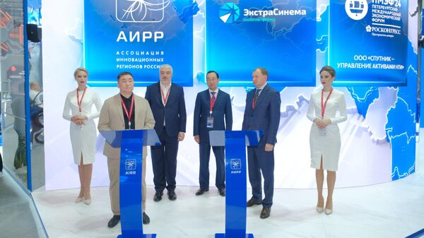 Компания Экстра Синема Якутии подписала на ПМЭФ договор о привлечении 100 миллионов рублей на расширение производства проекторов собственной разработки