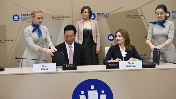 Школа экспорта РЭЦ и Союз китайских предпринимателей в России Элус заключили соглашение о сотрудничестве