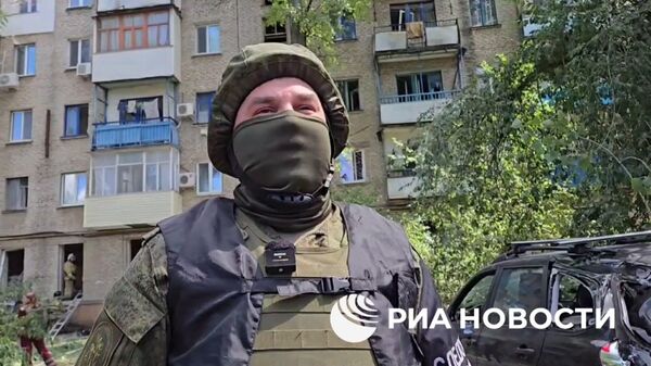 Военные следователи зафиксировали последствия удара ВСУ по жилому сектору Луганска