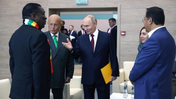 Президент РФ Владимир Путин перед пленарным заседанием Петербургского международного экономического форума