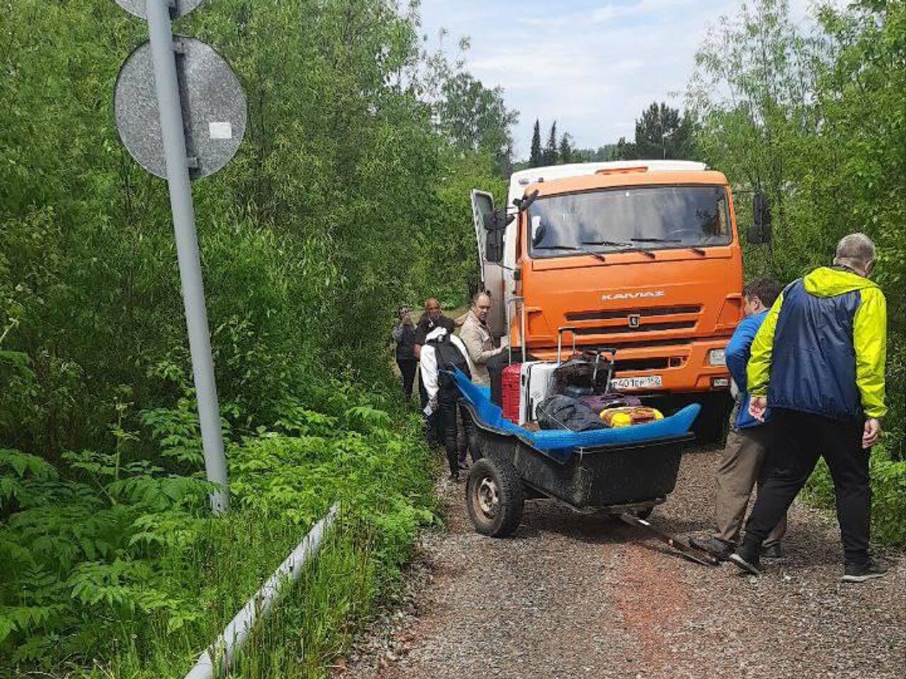 В Кузбассе людей эвакуируют с дачных участков из-за перелива на автодороге  - РИА Новости, 08.06.2024